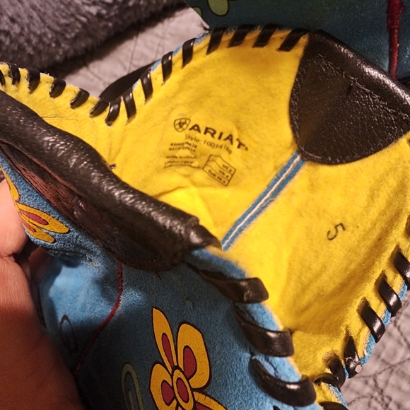 Ariat Big Girls Size 5 Colorful Floral Cowboy Boots - Picture 6 of 16